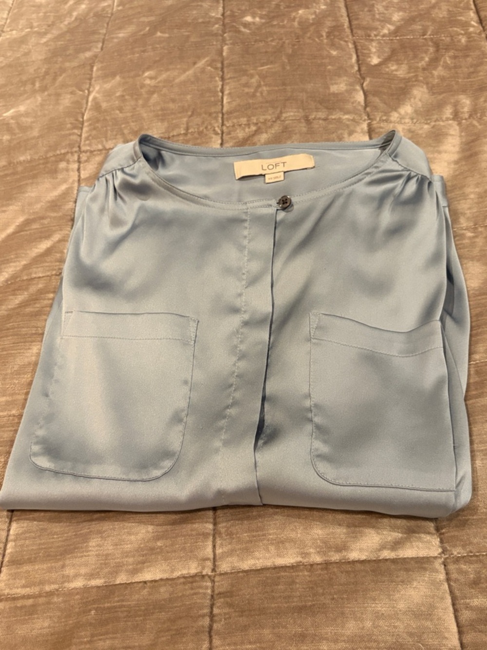 LOFT Ice Blue Button-Front Pocket Blouse size XS - Picture 6 of 8